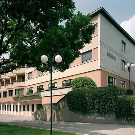 Albergo Casa Dell'Ospite Brescia Exterior foto
